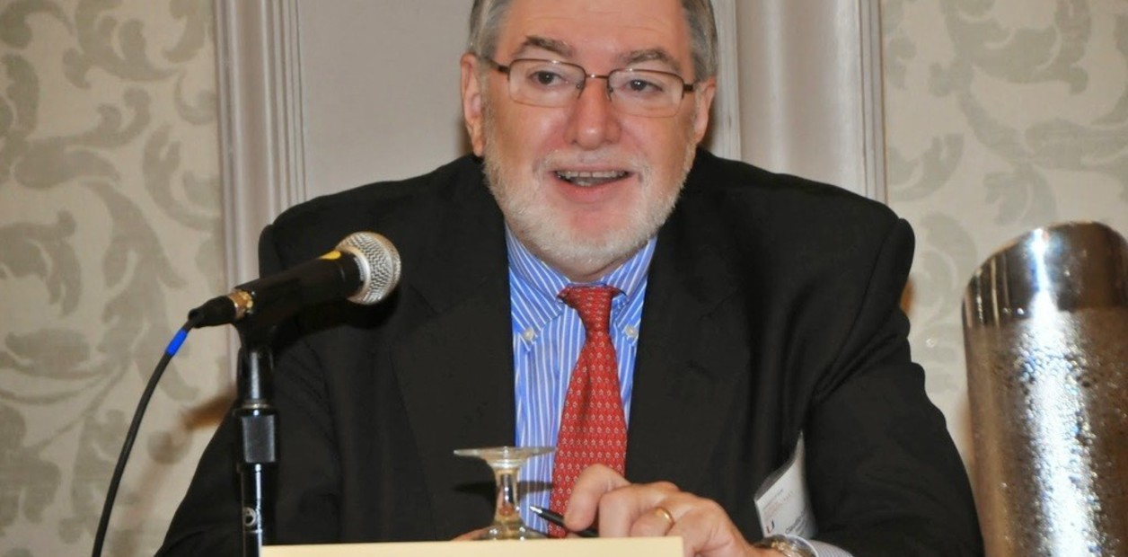 Claudio Loser, ex director FMI, «El FMI es muy explicito en su apoyo a los más pobres».