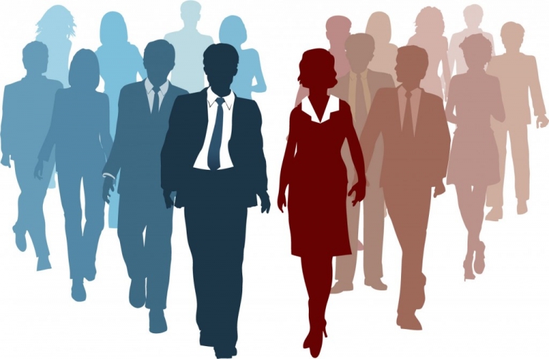 El 65% de argentinos percibe avances en igualdad de género en el trabajo. Brechas por edad y género muestran que la promesa sigue incompleta.