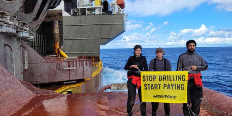 Shell contra Greenpeace: Un enfrentamiento por la justicia climática
