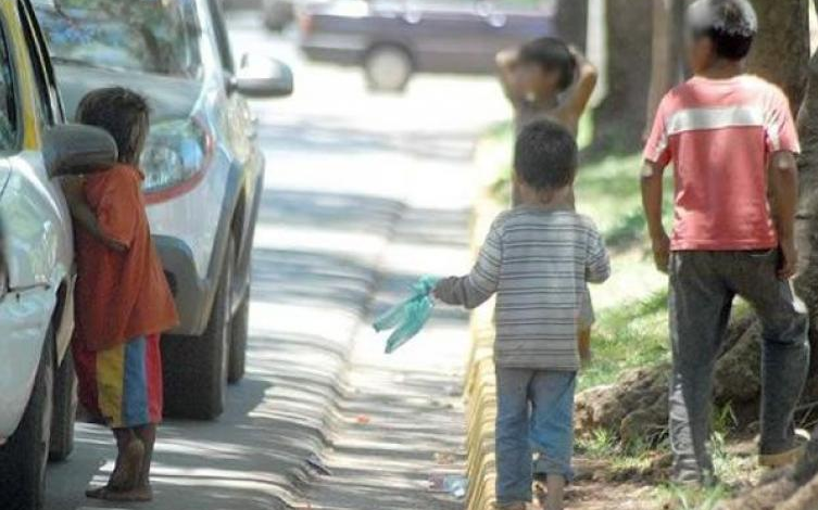 Niños y niñas enfrentan inseguridad alimentaria en Argentina según informe de la UCA