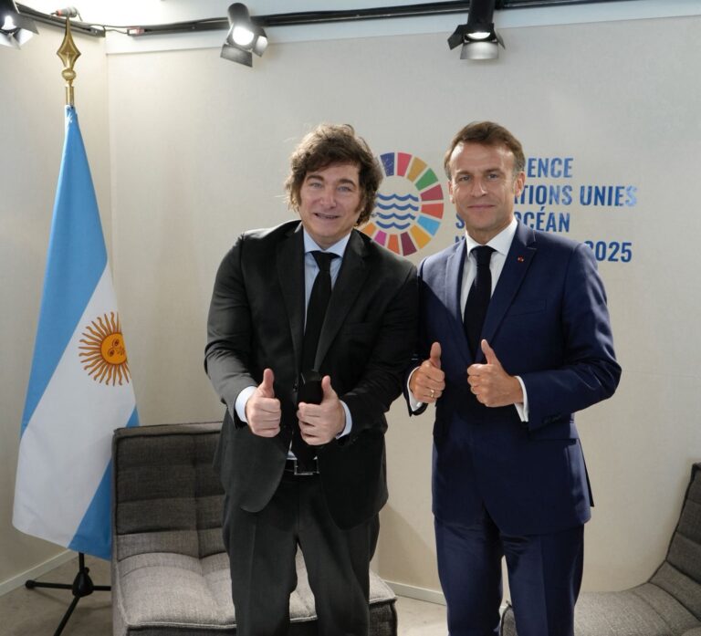 Milei en Niza, junto a Macron. Cumbre de los Oceanos