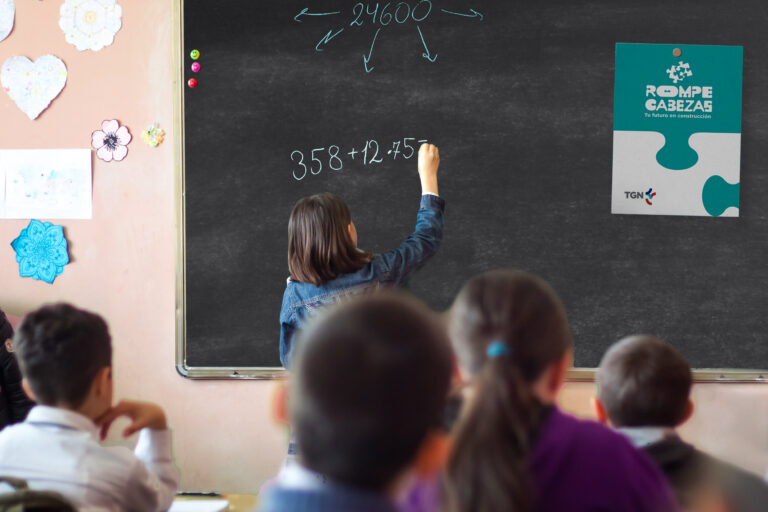 TGN lanzó un programa educativo para que más chicas se animen a ser científicas, técnicas o ingenieras.
