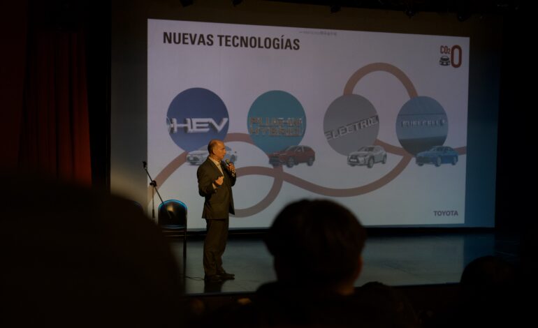 Toyota, Fundación YPF e YPF Luz capacitaron a 700 estudiantes en energías renovables