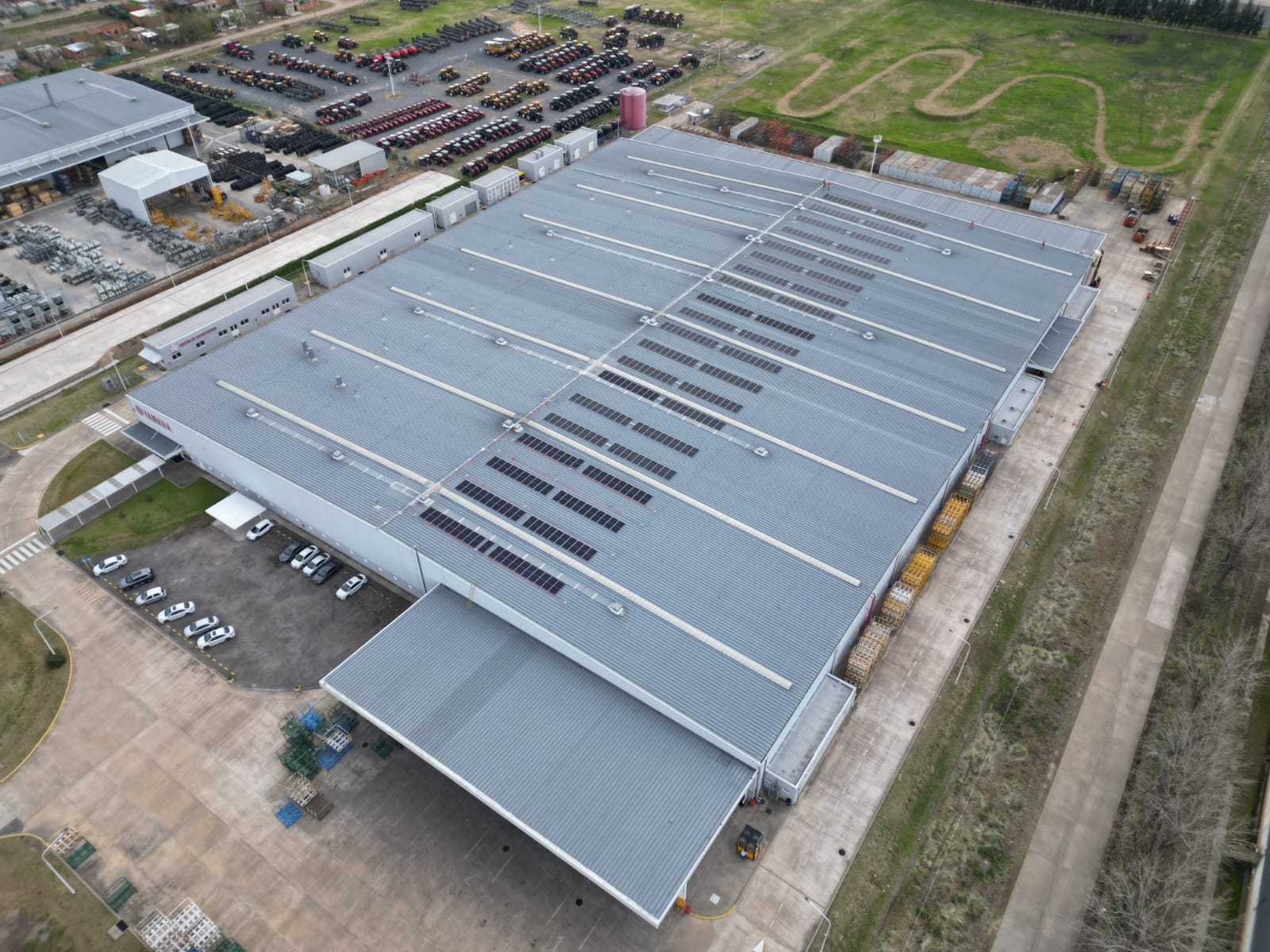 Yamaha coloca 400 paneles solares en su planta.