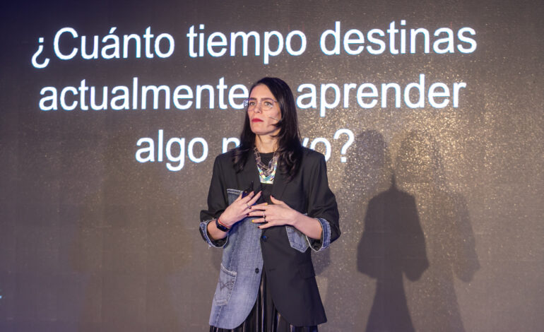 Melina Masnatta en la presentación de Academia Digitalers por Telecom Argentina