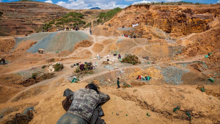 Cobre, litio y tierras raras: los nuevos minerales del poder