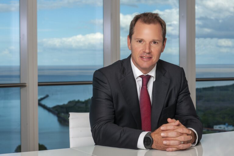 Jorge Brito reasume la presidencia de Genneia energías renovables