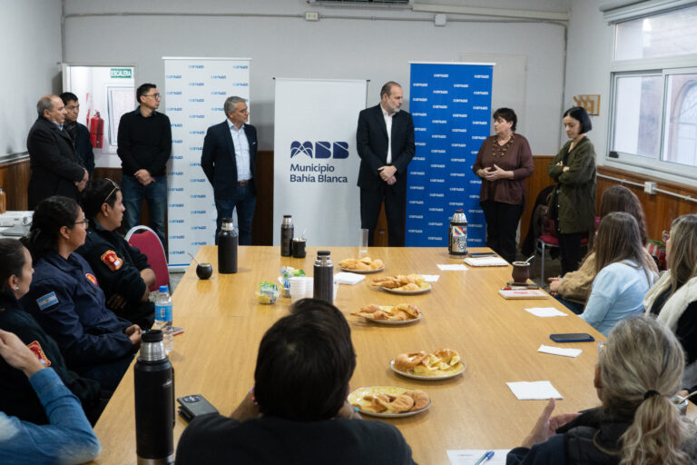 Integrantes del Equipo de Primeros Auxilios Emocionales de Bahía Blanca impulsado por Camuzzi