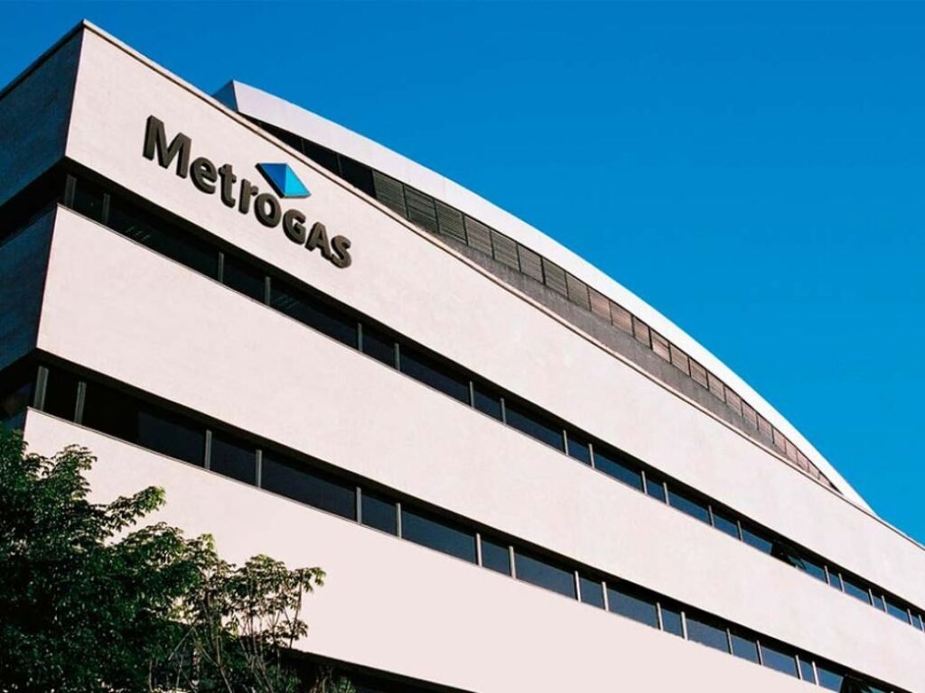 MetroGAS pasa de YPF a Edenor tras la operación por US$780 millones