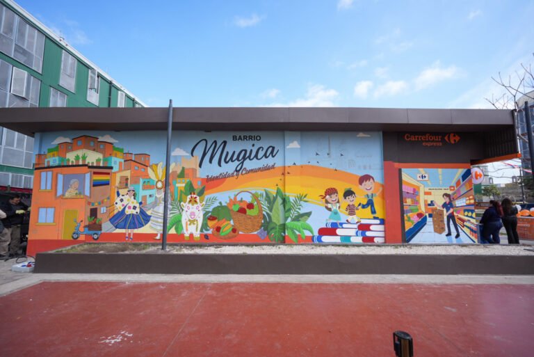 Carrefour Express Barrio Mugica apertura mural 2026