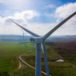Aerogeneradores del Parque Eólico Los Teros de YPF Luz en Azul, provincia de Buenos Aires, que abastece a las plantas de Nestlé Argentina